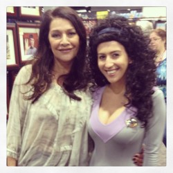 Marina Sirtis complimented me on my hot bod! #soawesome #totallyfreakingout (at WonderCon 2013)