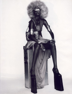 lelaid:Yasmin Warsame in Afro-Disiaque for Vogue Paris, October 2008Shot by Mario TestinoStyled by Carine Roitfeld