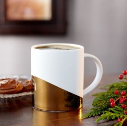 Someone get me this gold-dipped ceramic mug for Christmas.