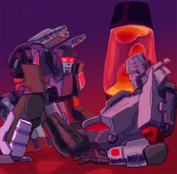 londonprophecy:  thepopetti:  &ldquo;Show me what you’re capable of&rdquo; This was supposed to be my 500th post but didn’t make it : / Trailcutter has a stage fever, it has been a long time since he’s been with a mech bigger than him ლ(́◉◞౪◟◉‵ლ)