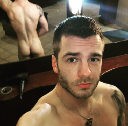malebodyaddict:  Dan Lowe, Sexy Northern Irish with a charming looks and sexy body. Follow him on his Instagram (dlowe117) and also his onlyfan (dlowe117)