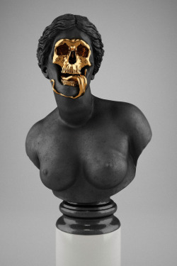 hifructosemag:  Hedi Xandtâ€™s sculptures add macabre twists to classical imagery. See more on Hi-Fructose.Â  