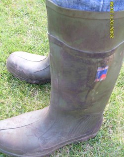 farmboy84hh:  My Gear  Gum boots,  or cum boots?   I love them