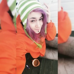 💨💨💨 Its getting #cold #outside&hellip; #orange #frogtoque #canadian #coffee #outdoors #punkchicks #piercings #o0pepper0o #alt #cammodel #camgirl #webcammodel