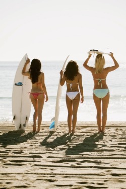 surfing-girls: