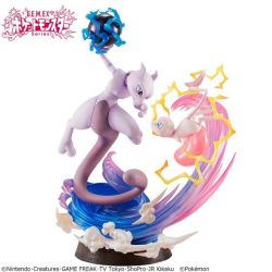 shelgon:Images from the upcoming Pokémon G.E.M. - EX Mewtwo &amp; Mew Figurine by MegaHouse. The figurine to include a Special Artwork featuring the “Mew Duo”. Preorders are now open and the figurine will be release in November later this year.
