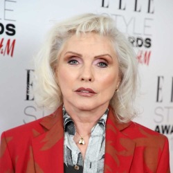 nudiarist2:  Debbie Harry says she’d go naked on stage at 71 - Good Housekeeping http://www.goodhousekeeping.co.uk/news/debbie-harry-would-go-naked-on-stage-at-71(via Debbie Harry says she’d go naked on stage at 71 - Good Housekeeping) 
