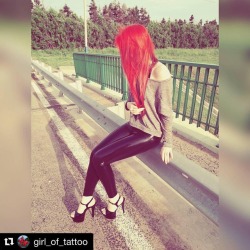latexfashiontv:  #Repost @girl_of_tattoo ・・・ 1st day of summer #summer#redhair#latexleggings#redhead#latex#legging#highheels#walk#fetish#alternativemodel#longhair#haircut#black#pleaser
