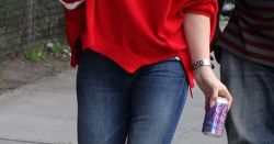 Just Pinned to Jeans on Female Celebrities: Switching things up! Later the Houston, Texas native made a wardrobe change and switched into an off-the shoulder red top and jeans, seen strolling with a La Croix in hand between takes http://ift.tt/2hNKrh8