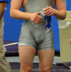 Spandex Bulges and Butts