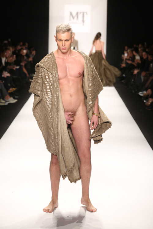 Nude fashion sex