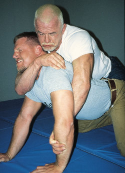 herofiend1983:  Reasons To Be Thankful… Ginger Grappler Brett Akers Wrestles Big Daddy Mark Magnos! Check out my new tumblr page “Facial Hair Fetish”…. Where the men are separated from the boys! 