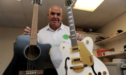 lookatziam:  One Direction star Zayn Malik’s guitars arrive in Dundee for charity auction:  Two guitars donated by pop superstars One Direction have arrived in Dundee to be auctioned for sick children. The instruments have been given to raise cash for