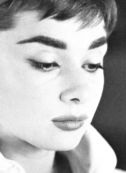 missingaudrey:  Audrey Hepburn by Mark Shaw, 1953   