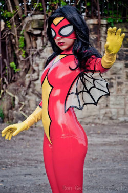 cosplay-paradise:  Spider-Woman, latex by Vengeance Designscosplayparadise.net