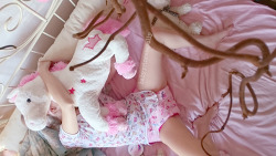 babyprincesspolly:  nap time for the lil baby princess 💖 zZzzZzz… onsie from @onesiesdownunder 