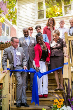 positive-press-daily:  Chicago House opens nation’s first transgender housing  On Monday, Chicago House cut the ribbon on the TransLife Center (TLC), a first in the nation facility for members of the transgender community, located in Chicago’s Edgewater