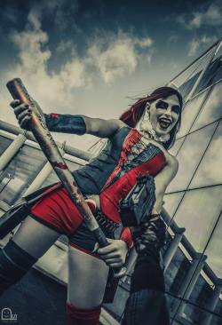cosplayandgeekstuff:    Iris Harley Quinn Cosplay (Italy) as Harley Quinn. Photos by:   Paul Scio   