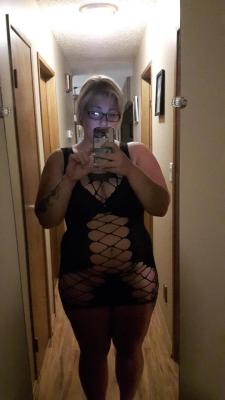 bbw-blondehotwife:  Who wants to undress me???