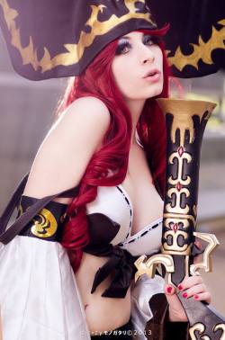 cosplayandanimes:  Miss Fortune - League of Legends source