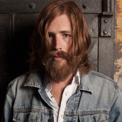 beardsftw:  thesoundandthefurry:  Matt McCloskey. His latest EP The Hard Rains is out now - head on over to Noisetrade to download it for free (and toss him a few bucks while you’re at it)! Check out “Not Tonight” from The Hard Rains below: (…)
