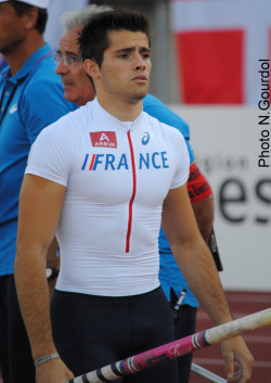 vincentlycra:  A photoset to commemorate my new found love for French pole vault athlete Valentin Lavillenie 