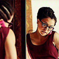 cophines:  orphan black meme  → 4 relationships [&frac14;]  &ldquo;Don’t worry. I won’t give you up.&rdquo;  