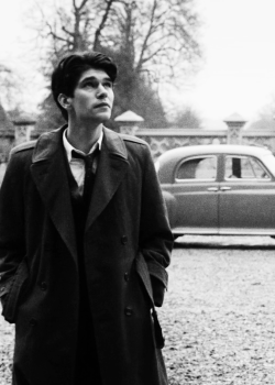 I&rsquo;m not one to lose my heart to film stars and musicians and things, but i DO love Ben Whishaw. (And i am one to lose my heart to fictional caracters but i love Freddie the most of all.)