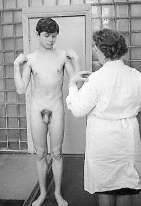 Nude Female Doctor 115