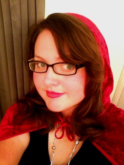 Halloween costume is a go! Of course I had to be little red riding hood~ [CoughJustWantedTheCapeCougH AlsoRuby]