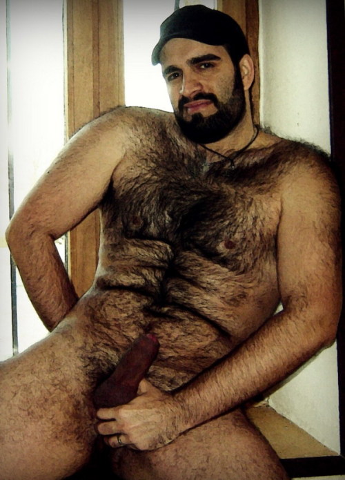 Hairy Nude Men Photos 109