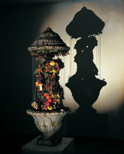 rainandcoffeee:  artmonia:  Incredible Shadow Art Created From Junk by Tim Noble &amp; Sue Webster.  THE ONE MADE OF DILDOS 