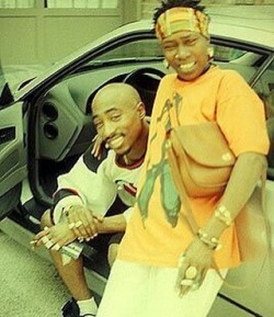 RIP. Pac got his Mom this Mother&rsquo;s Day 😢 &ldquo;Ain&rsquo;t a woman alive that could take my mama&rsquo;s place&rdquo; #tupac