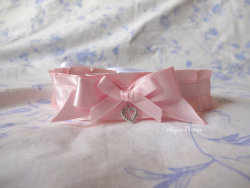 waywardkittenshop:Pretty Pink~ (Just added to the shop, and only one in stock so be quick!)