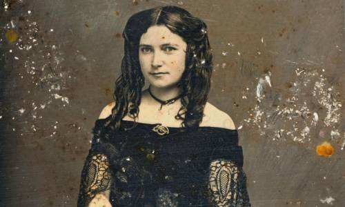 blondebrainpower:Daguerreotype found on the wreck of a ship that sank in 1857.