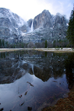 acidballons:  Yosemite Falls by Benjamin-H on Flickr. Taken on April 8th, 2011 