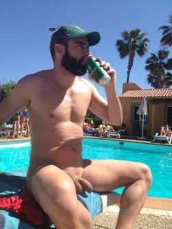 razoruniverse:  bbbhsweden:  Los Almendros Gay Resort, Playa del Ingles, Gran Canaria   Beard, bald, and uncut is a beautiful thing. Seeing this man outdoors by the pool is so fucking sexy. 