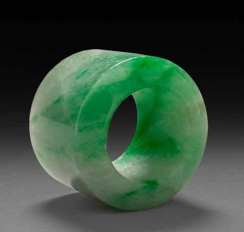 cma-chinese-art:  Thumb Ring, 1800s-1900s, Cleveland Museum of Art: Chinese ArtSize: Diameter: 3.4 cm (1 5/16 in.); Overall: 2.6 cm (1 in.)Medium: green and white jadehttps://clevelandart.org/art/1947.550