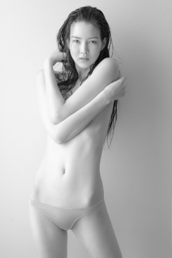 ishutmyeyestonotgoblind:  Jennifer Koch @ City Models Photography: Remi Kozdra &amp; Kasia Baczulis See more at: KOZDRA-BACZULIS