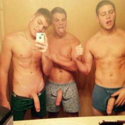 str8boysbaited:  More straight boys here :p