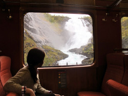 upclosefromafar:  beexgood:  I often romanticize about these types of train rides.   ~My Hidden Nirvana~