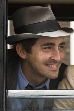 leepace71:  Lee in Miss Pettigrew Lives For A Day… 
