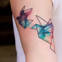 fukingdragons:  i found this, this is an awesome water color tattoo.  