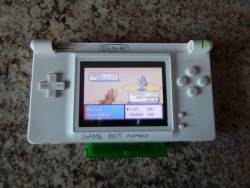pupmutt:  system-boo-er:  iheartnintendomucho:  Nintendo DS refuses to give up John Marmalade’s DS gave out but it still works. Granted, it only plays GBA games, but it’s still a testament to Nintendo’s portables’ resilience. [❤]  i remember