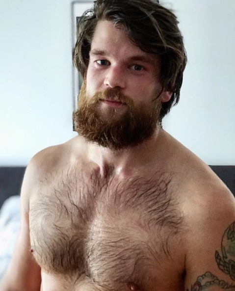 thelastofthewine: mario-so: First things first.  ***  Beard dude.