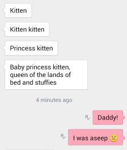 princessandthesailor:  The proper way to try to get the attention of your little via text as demonstrated by Daddy. ♡