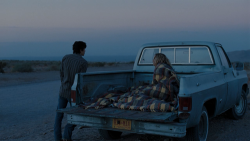 smohkei:  flaurix:  bronzhe:  punkgrl:  underthecarolinamoon:  Men put a lot of things in their truck beds—but the sweetest, undoubtedly is a bunch of cozy old quilts for nights like these.  this is a dream  perfect date  👌  this is such a cute thing
