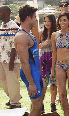 zacefronsbf:  Zac Efron on the set of Mike and Dave Need Wedding Dates 
