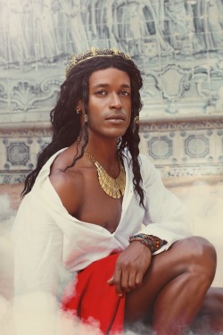 shadesofexotic:  Paulo Pascoal is regal in these stunning photographs by Francisco Martins. 