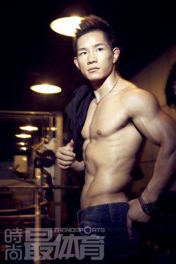 asianmalemuscle:  busankim:  杨建平  http://jskbusan.blogspot.kr/search/label/杨建平   #asian hunk  Enjoy thousands of images in the archive: http://asianmalemuscle.tumblr.com/archive 